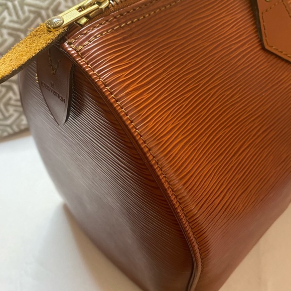 LOUIS VUITTON Epi Speedy 35 - Picture 11 of 15